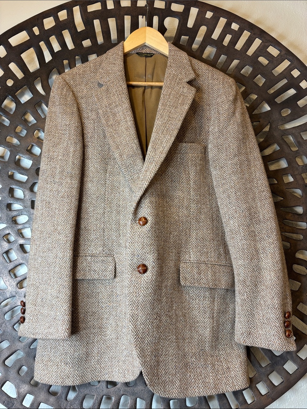 🤎 Harris Tweed Brown Herringbone Wool Blazer Men’s 36 Two Button Sport Coat 🤎